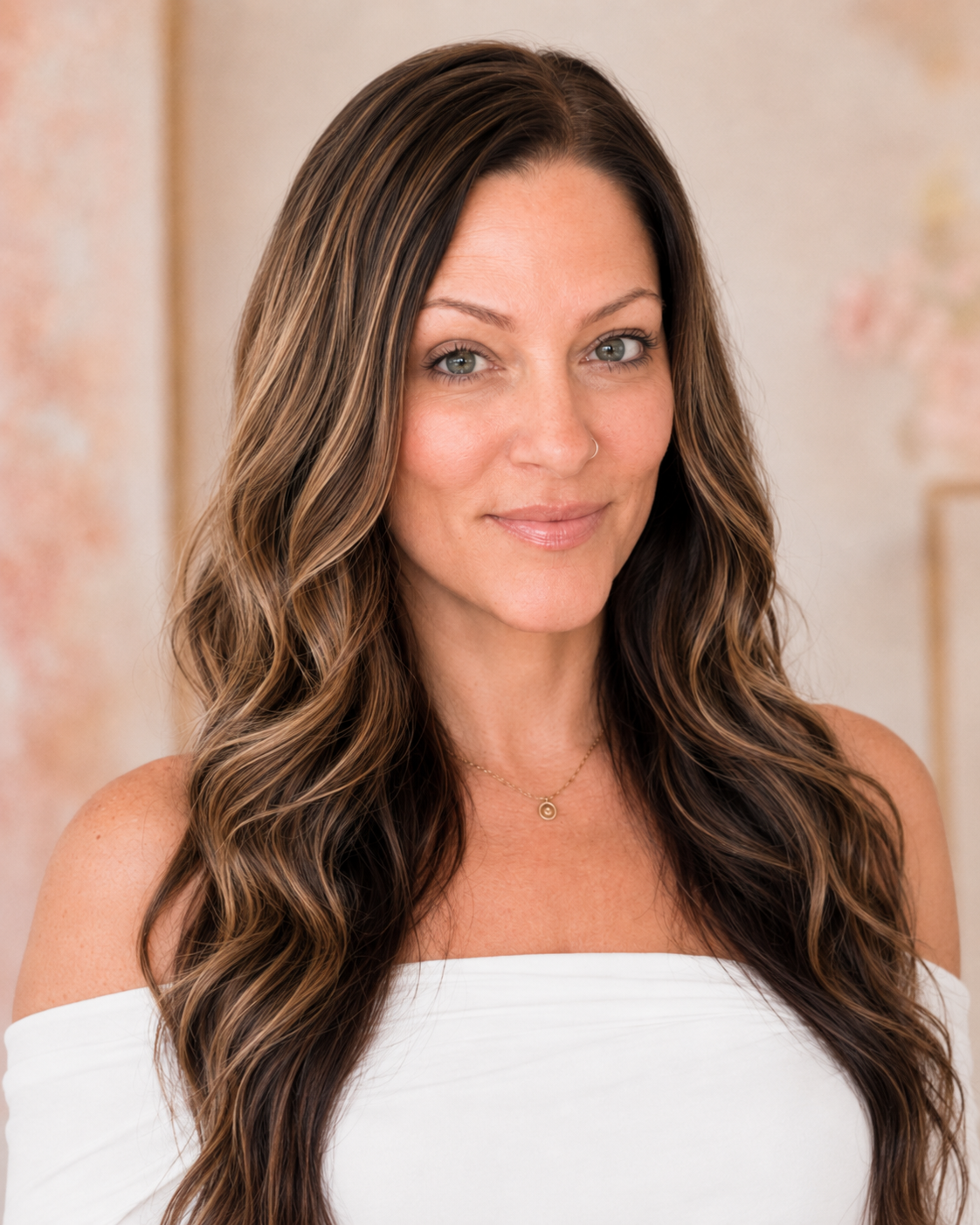 Jeni, founder of Digital Lash Legacy and lash artist with more than eight years of industry experience